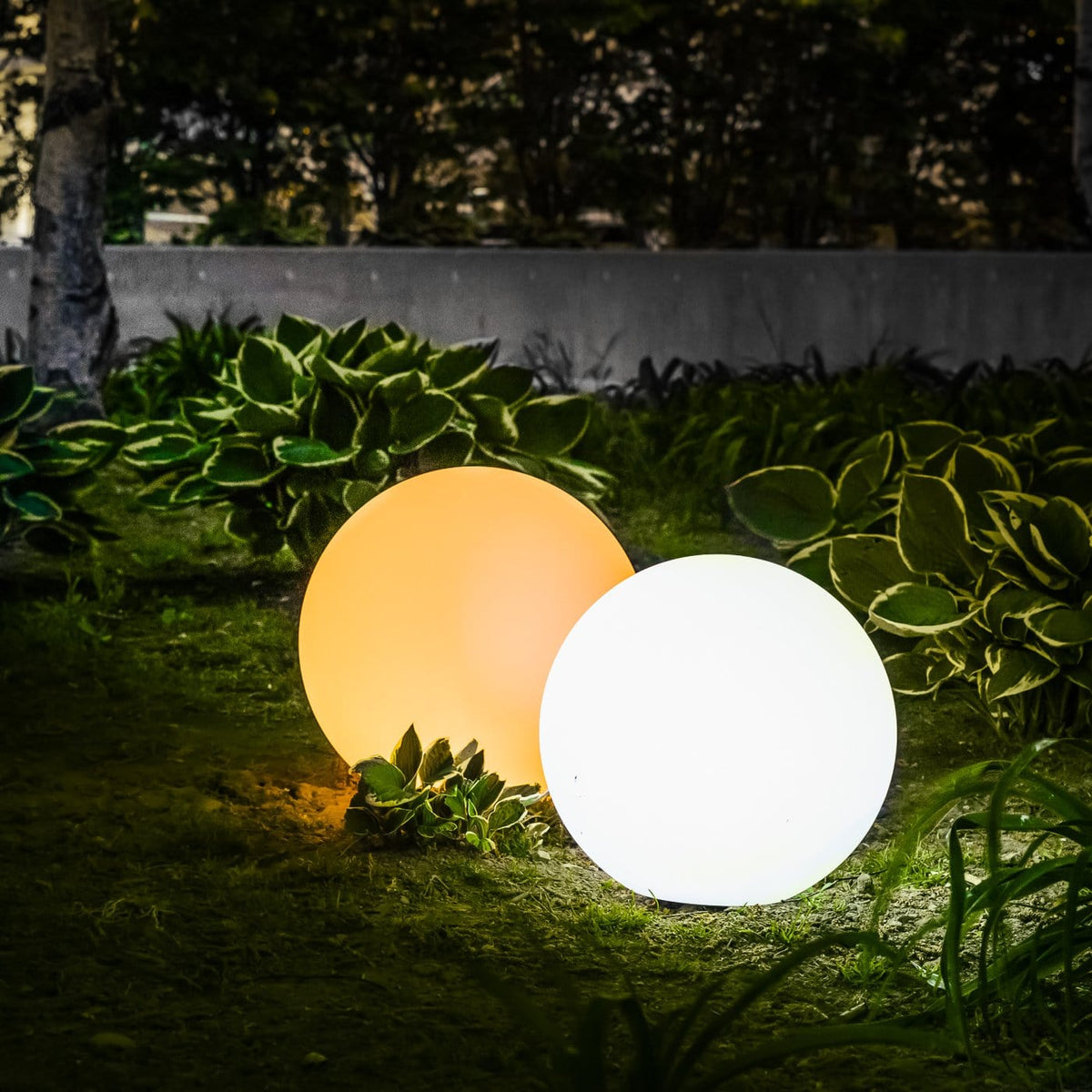 Dario Spherical Garden Light | BOGO Sale